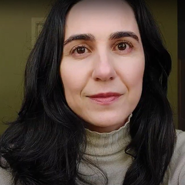 Larissa.jpg